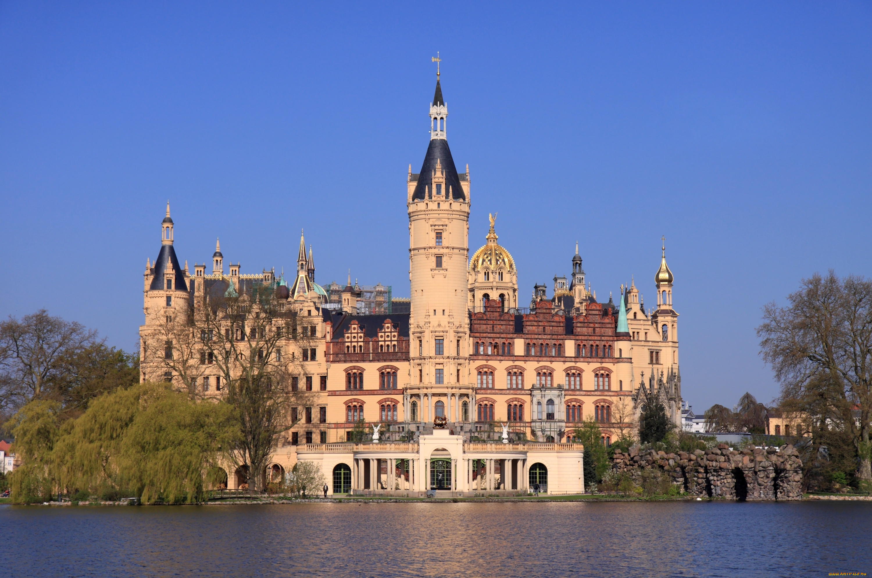 Шверинский замок (Schwerin Castle)